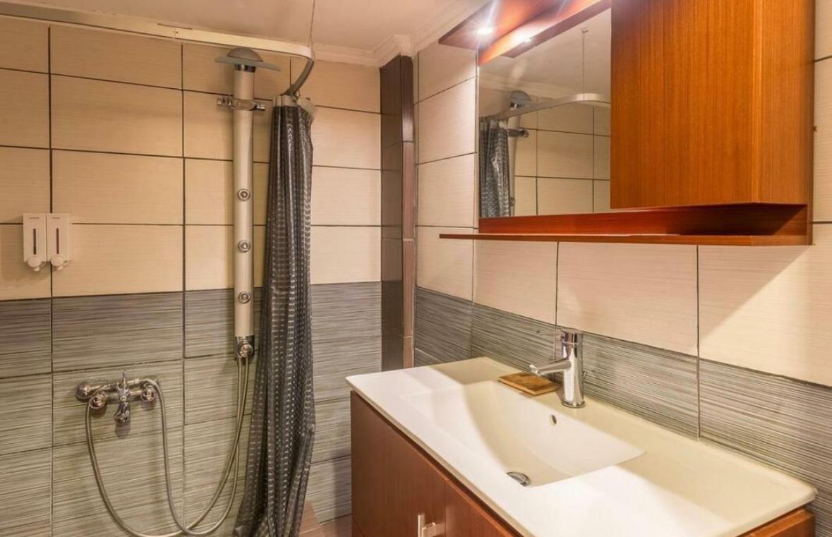 Holodek Apartments Goudi semi-basement Atene Esterno foto